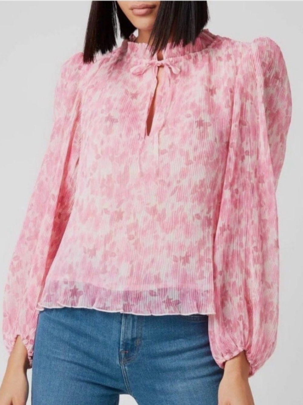 Ganni Floral Plisse Georgette Top Size 32/ XD Pink Pleated Long Sleeve Blouse